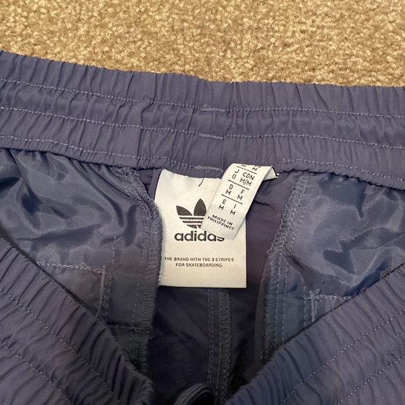 Adidas Pintuck pants - Picture 3 of 4